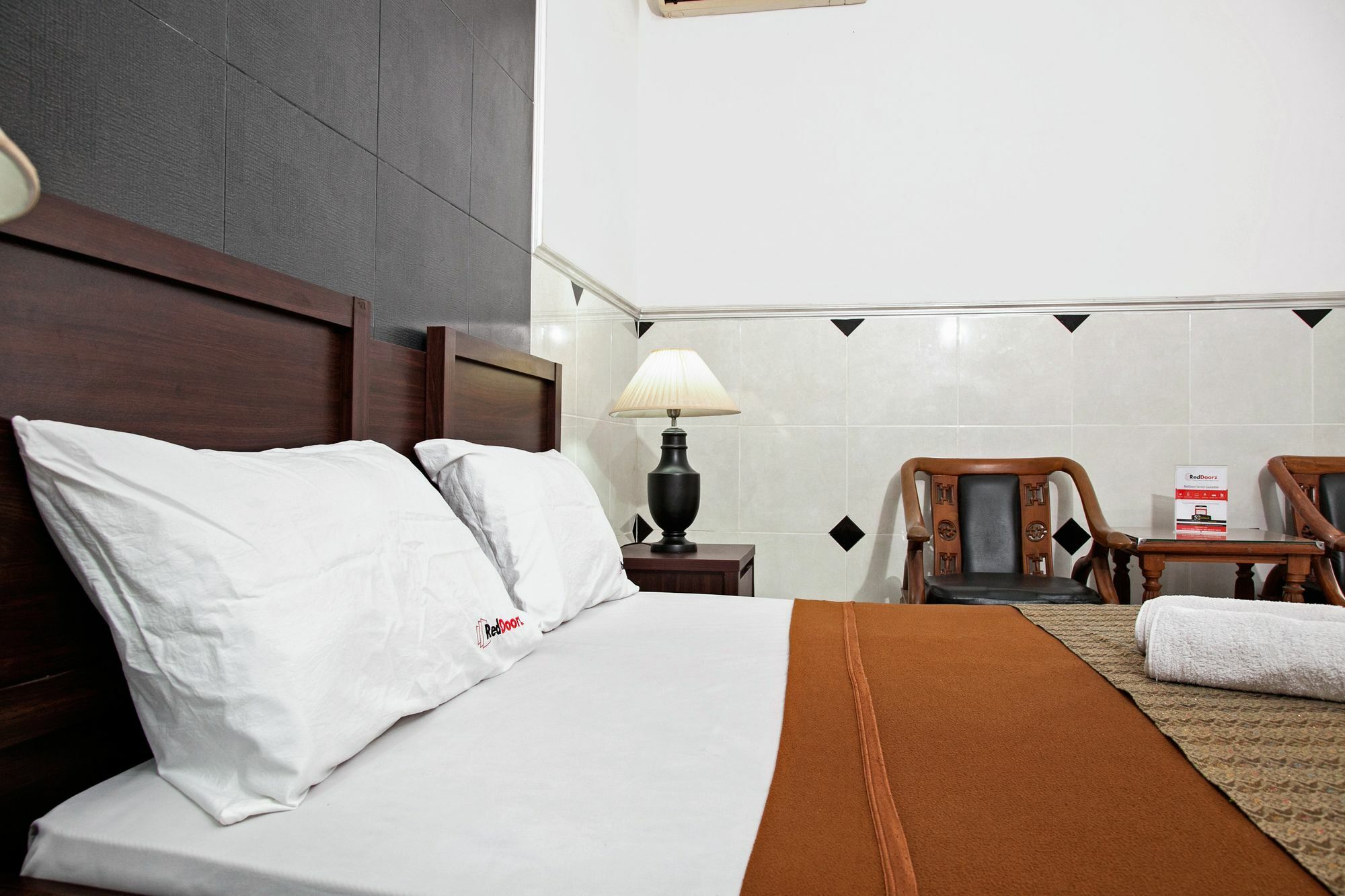 Reddoorz Near City Of Tomorrow Mall Surabaia Exterior foto