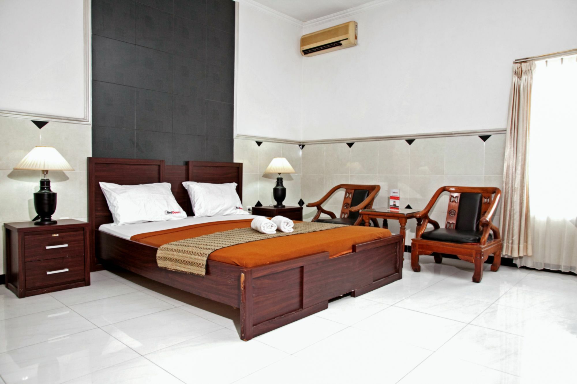 Reddoorz Near City Of Tomorrow Mall Surabaia Exterior foto