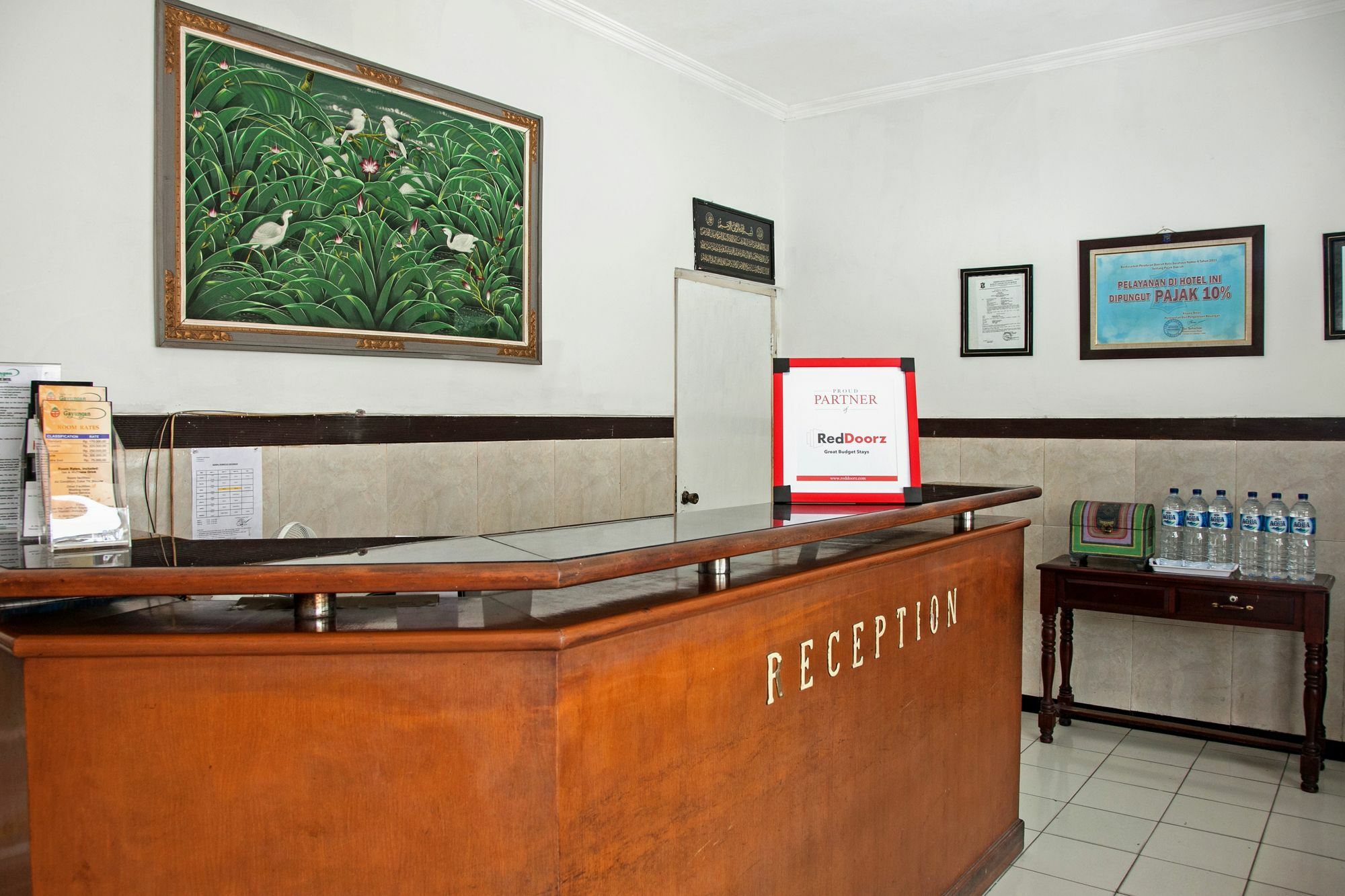 Reddoorz Near City Of Tomorrow Mall Surabaia Exterior foto