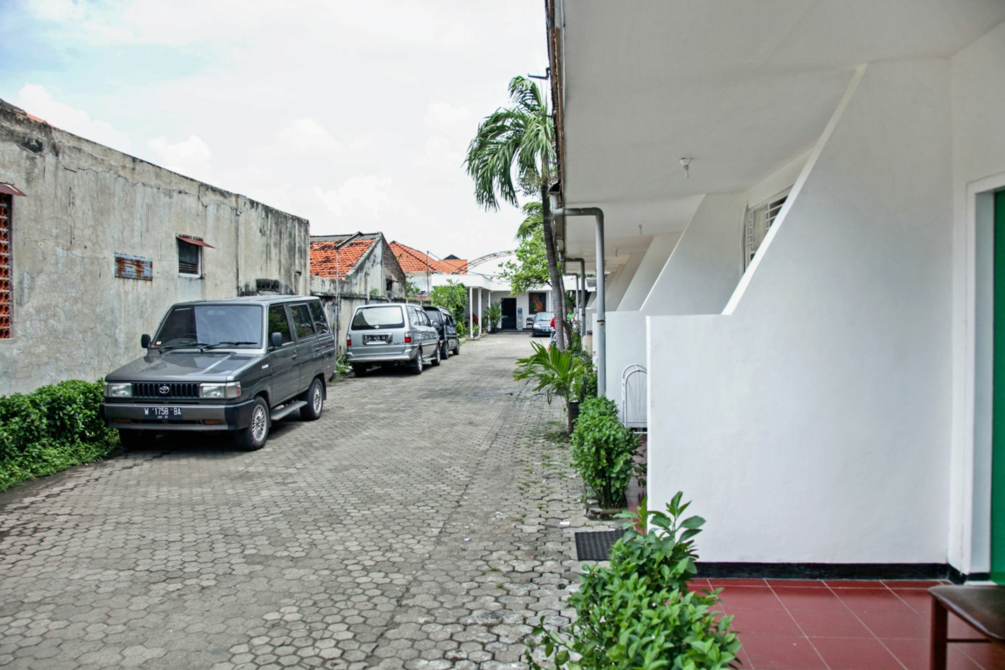 Reddoorz Near City Of Tomorrow Mall Surabaia Exterior foto